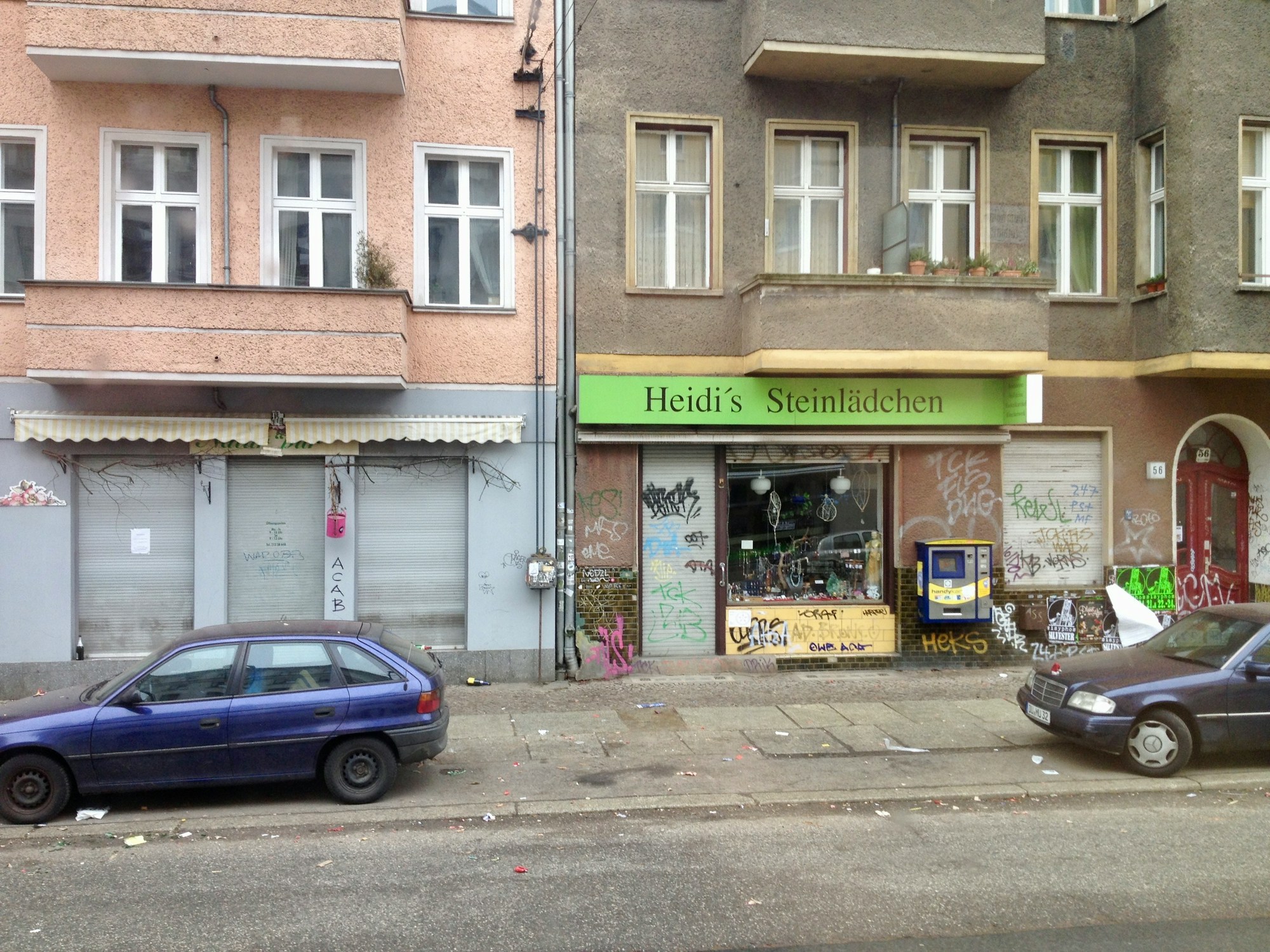 Ruhige Straße in einer Kleinstadt